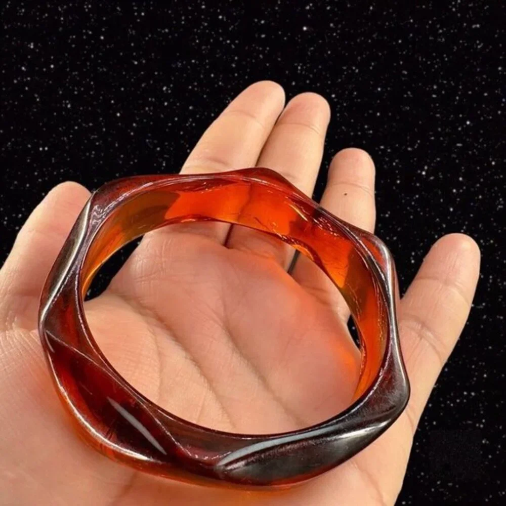 UV‎ Glow Root Beer Swirl Indent Thick Lucite Bracelet 1960s Jewelry Decor 3”Wide